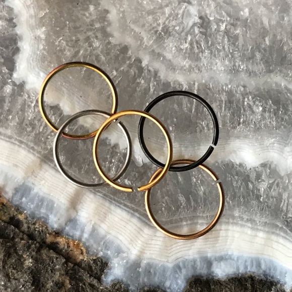 5 Seamless Nose Hoops Bendable Surgical Steel - Picture 3 of 8